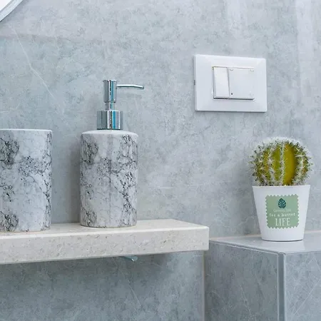 Apartment Style Freedom Split