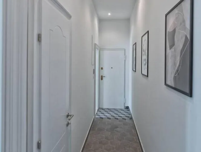 Style Freedom Apartment Split